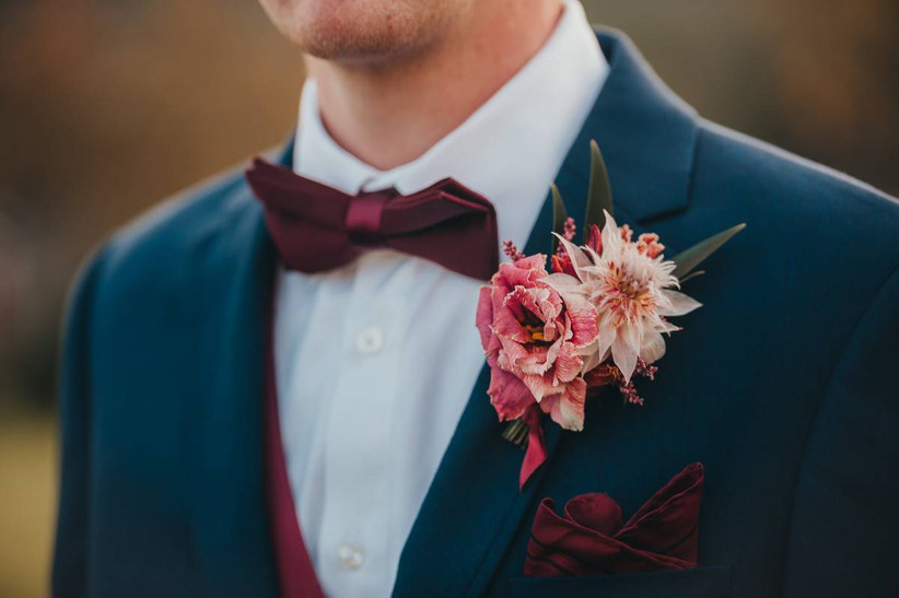 Hoa cài áo cưới