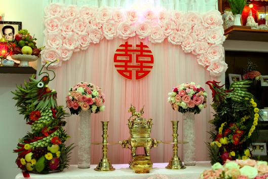 trang trí bàn gia tiên