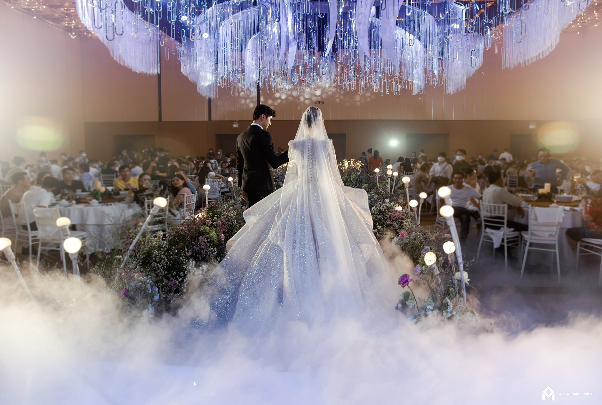 Elly Wedding - Biến hôn lễ của bạn thành giấc mơ có thật