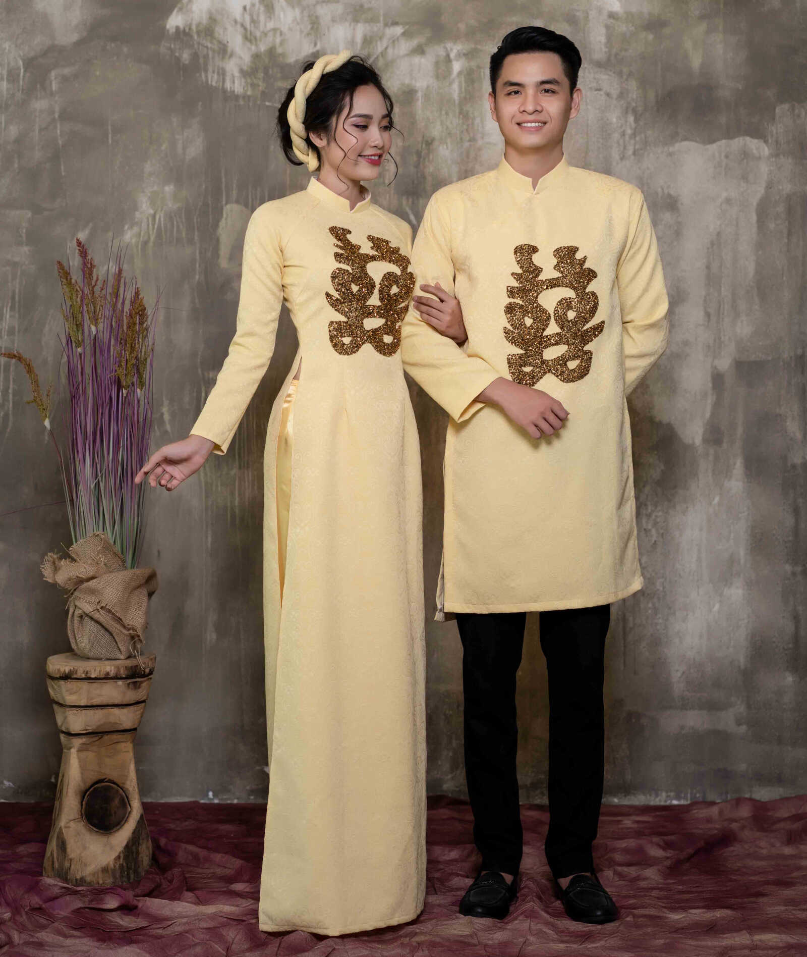 Áo dài cưới vàng
