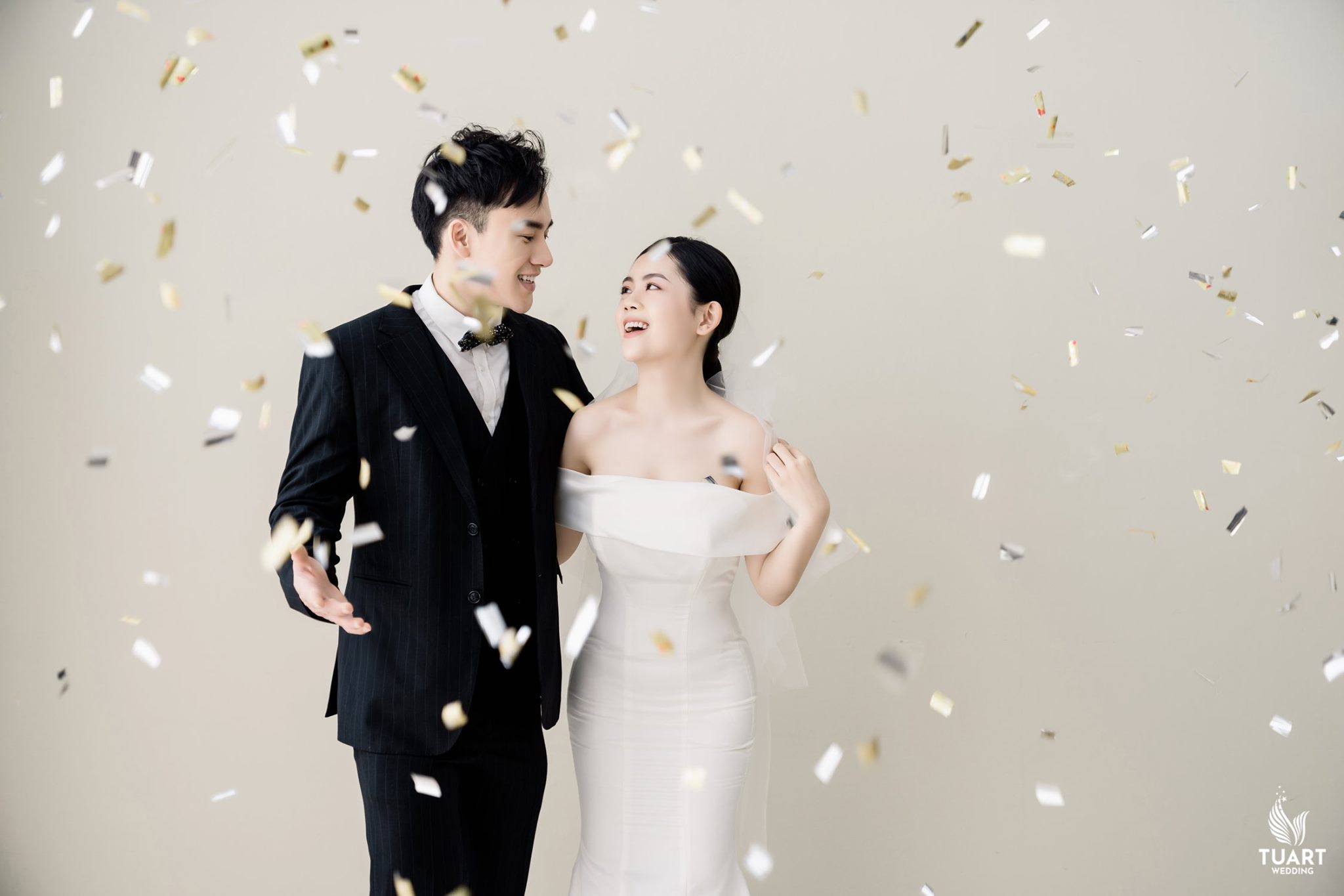 xu hướng chụp ảnh cưới trong studio