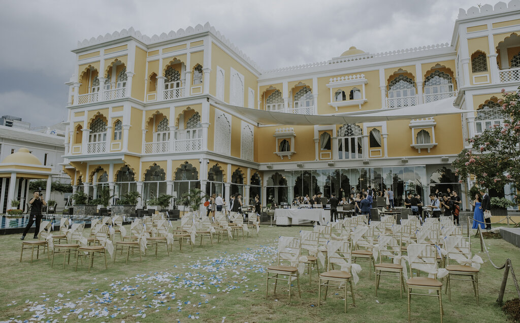Chloe Galley tiệc cưới ngoài trời lãng mạn 