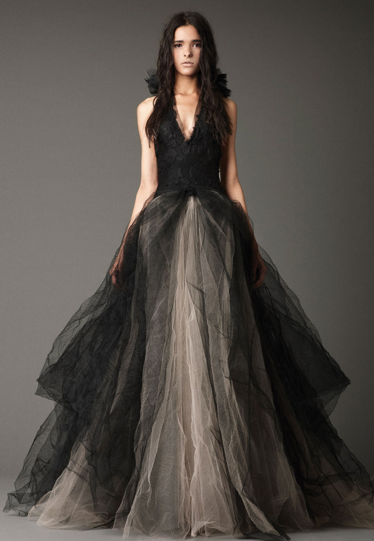 Váy cưới đen của Vera Wang