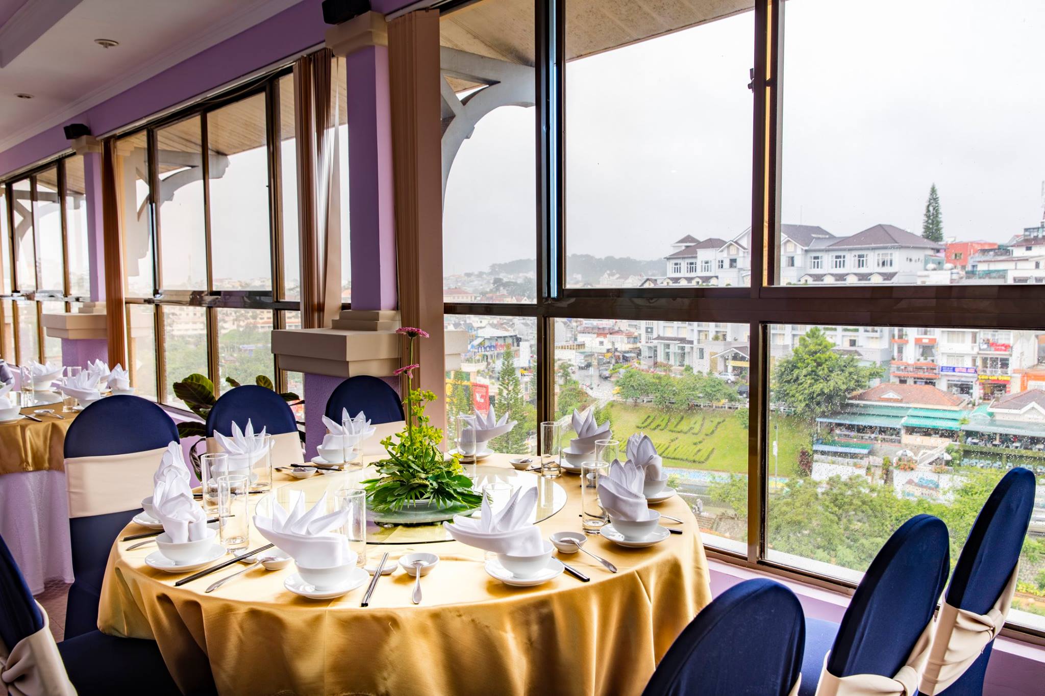 TTC HOTEL PREMIUM – NGỌC LAN