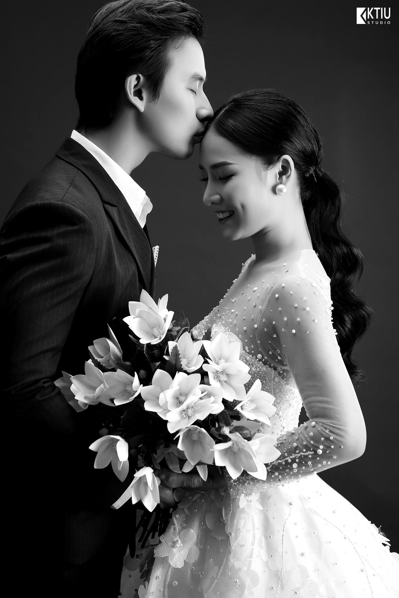 Ktiu Studio Marry