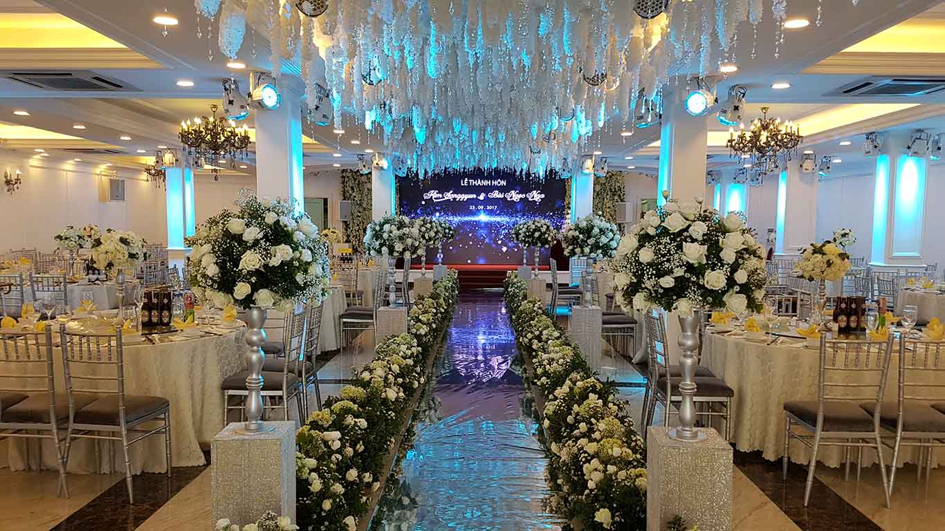 Trung tâm tổ chức tiệc cưới và hội nghị Queen Bee Marry
