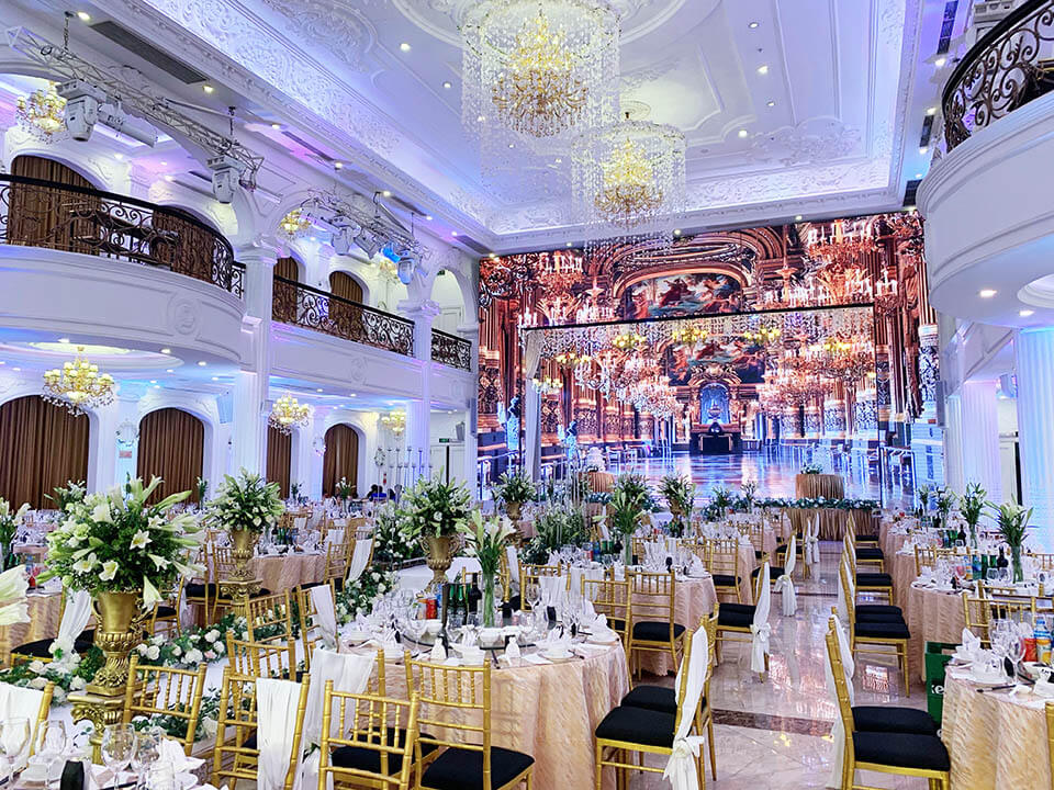 Trung tâm tổ chức tiệc cưới và hội nghị Queen Bee Marry