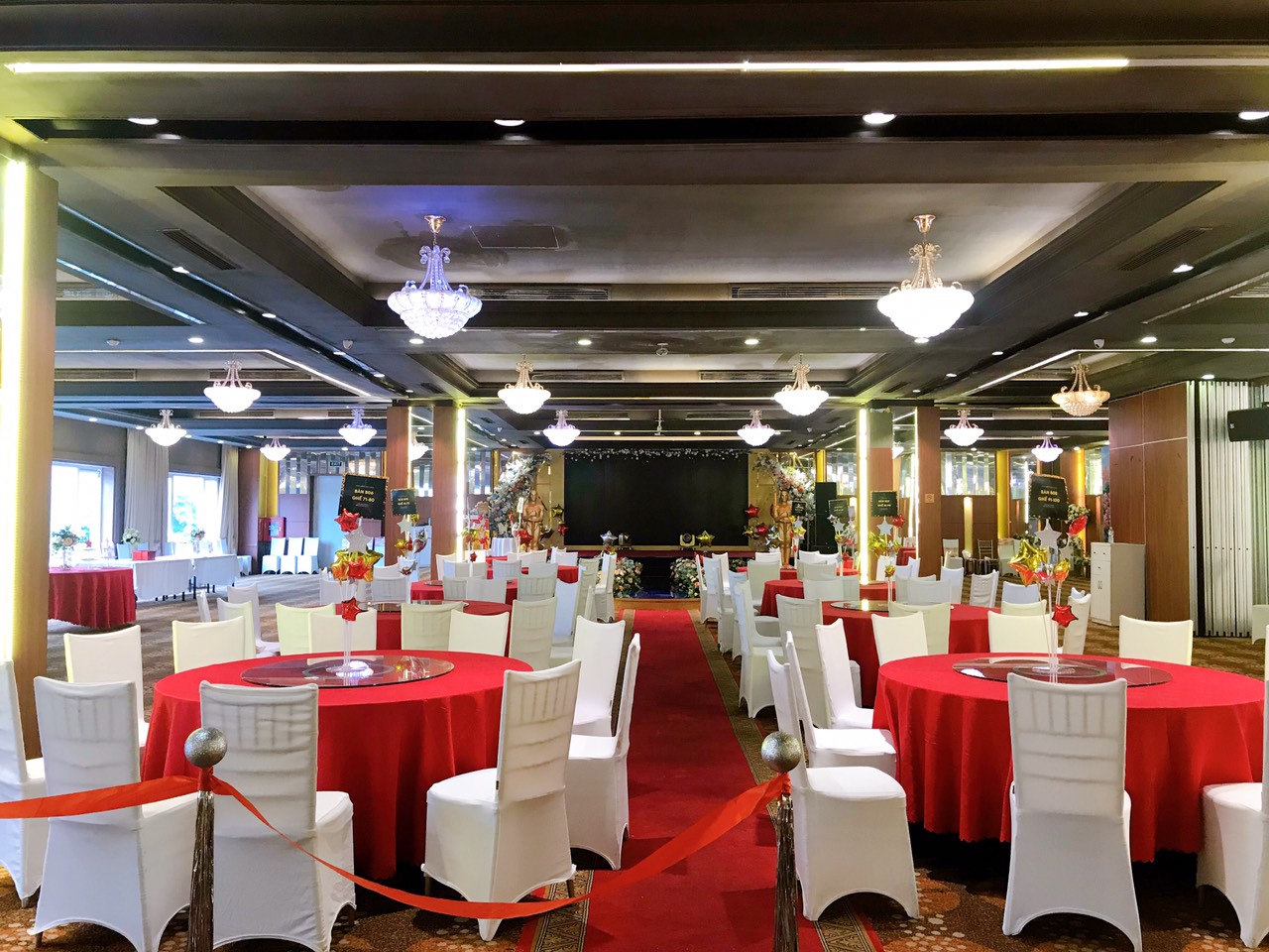Trung tâm Tiệc Cưới và Sự Kiện New Day Palace Marry