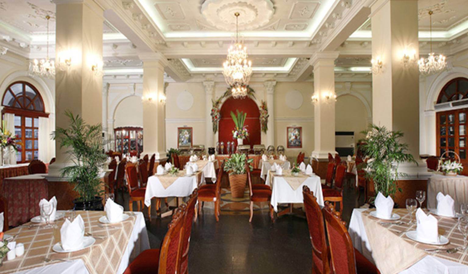 Hotel Continental Saigon Marry