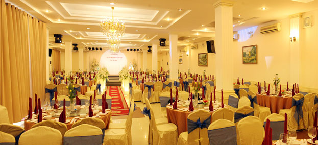 Trung tâm hội nghị tiệc cưới Vườn Cau Marry