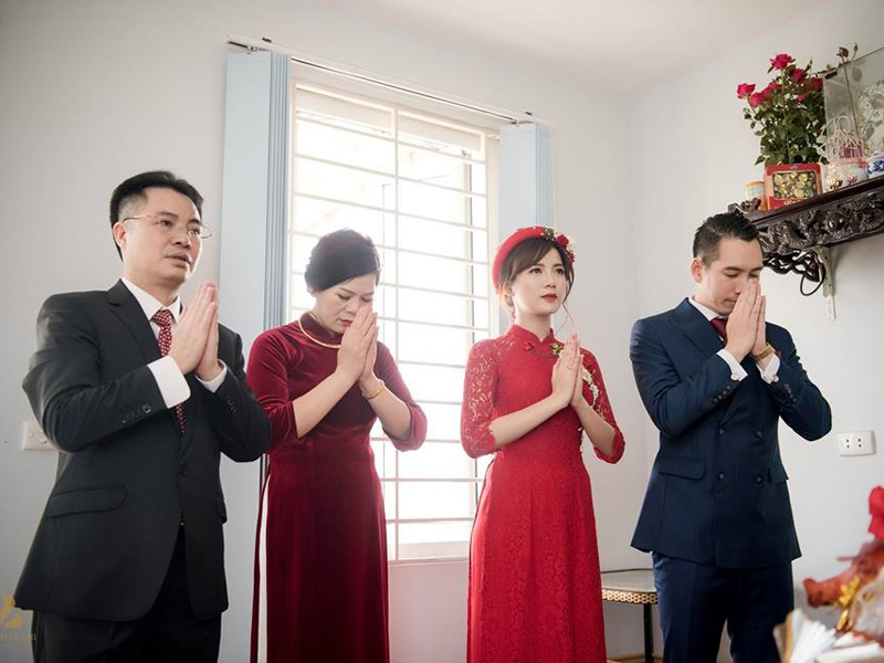 Marry Blog :: Đọc văn khấn vái gia tiên trong ngày cưới thế nào cho đúng?