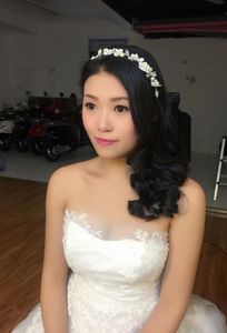 Linh Linh Makeup Artist chuyên Trang điểm cô dâu tại  - Marry.vn