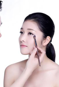 Thịnh Nguyễn Make up chuyên Trang phục cưới tại Thành phố Đà Nẵng - Marry.vn