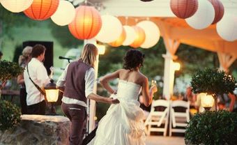 Trang trí đám cưới lung linh với đèn lồng - Blog Marry