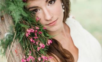 27 kiểu tóc cô dâu tuyệt đẹp cho đám cưới ngoài trời - Blog Marry