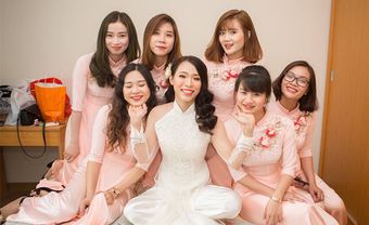 Gợi ý những mẫu áo dài bưng quả đẹp cho đội phù dâu - Blog Marry