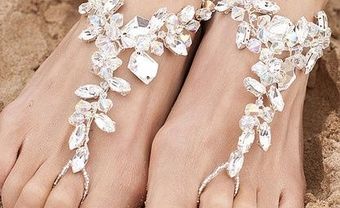 Chọn giày cho đám cưới bãi biển - Blog Marry