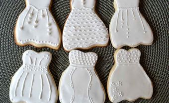 Quà cảm ơn khách mời: Bánh cookie hình váy cưới - Blog Marry