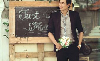 Vest chú rể màu đen xắn tay - Blog Marry