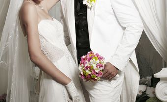 Vest cưới trắng một nút cài đuôi tôm cổ điển - Blog Marry