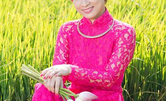 Áo dài ren hồng tay trong suốt - Blog Marry