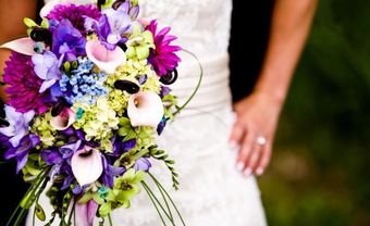 Hoa cưới cầm tay màu tím số 3 - Blog Marry