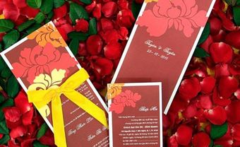 Thiệp cưới đẹp màu đỏ in hoa mẫu đơn - Blog Marry
