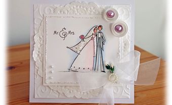 Thiệp cưới đẹp màu trắng hoa văn nổi cầu kỳ - Blog Marry