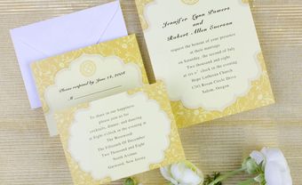 Thiệp cưới đẹp màu vàng hoa văn hoàng gia - Blog Marry