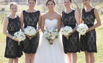 Váy phụ dâu màu đen chất liệu ren - Blog Marry