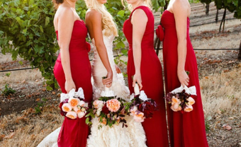 Váy phụ dâu màu đỏ dáng dài đẹp - Blog Marry