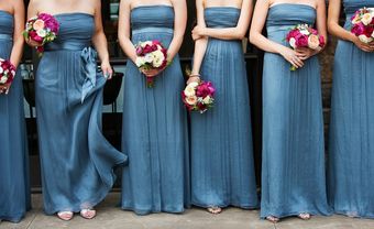 Váy phụ dâu màu xanh dương chất liệu vải mềm - Blog Marry