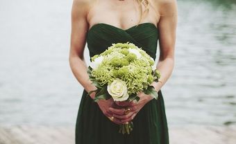 Váy phụ dâu màu xanh lá đậm - Blog Marry