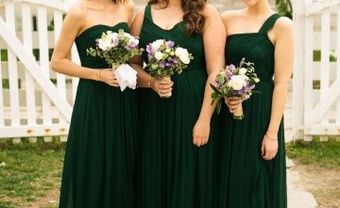 Váy phụ dâu màu xanh lá đậm dáng dài - Blog Marry