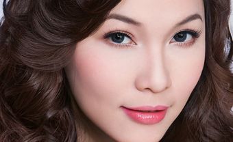 Tóc cưới xoăn dài sang trọng cho cô dâu - Blog Marry