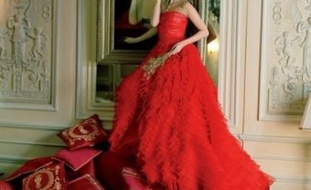 Áo cưới màu đỏ chân váy voan xòe - Blog Marry
