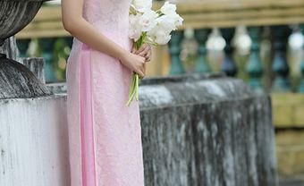 Áo dài phụ dâu màu hồng phấn - Blog Marry