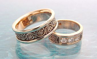 Nhẫn cưới vàng chạm khắc nổi vintage - Blog Marry