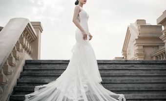 Áo cưới trắng đuôi dài bằng voan mỏng - Blog Marry