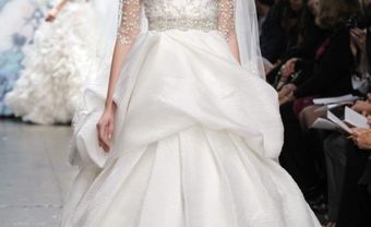 Váy cưới trắng tay lửng chân váy phồng - Blog Marry