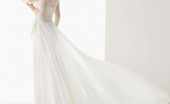 Váy cưới chữ A cổ thuyền tay trong suốt - Blog Marry