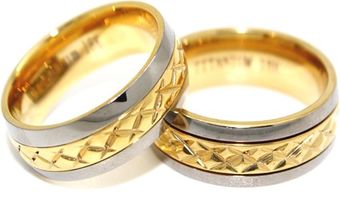 Nhẫn cưới vàng kết hợp vàng trắng khắc họa tiết - Blog Marry