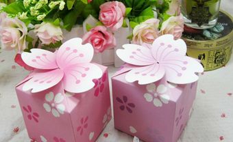 Hộp quà cảm ơn màu hồng hoa anh đào - Blog Marry