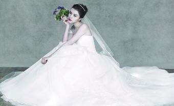 Váy cưới đẹp màu trắng cúp ngực chất liệu voan xòe - Blog Marry