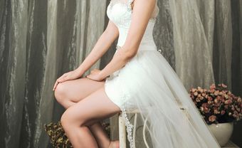 Váy cưới ngắn trẻ trung với chân váy voan mềm mại - Blog Marry