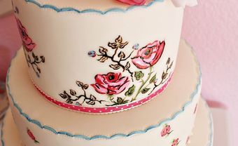 Bánh kem cưới vẽ tay tinh xảo - Blog Marry