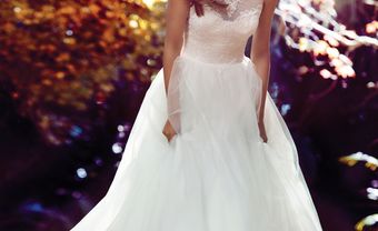 Váy cưới đẹp voan trắng tay lỡ đơn giản và kín đáo - Blog Marry