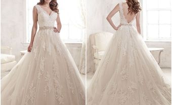 Váy cưới đẹp xòe chữ A lưng xẻ sâu ấn tượng - Blog Marry