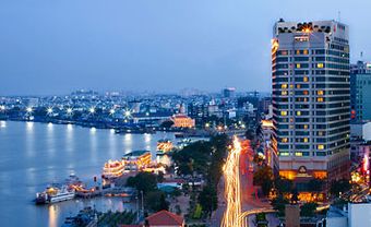 Khách sạn Renaissance Riverside Saigon - Blog Marry