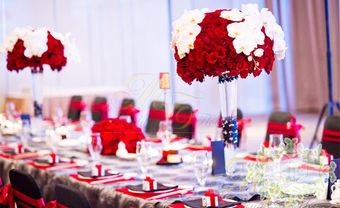 Trang trí tiệc cưới tông đỏ đen sang trọng - Blog Marry